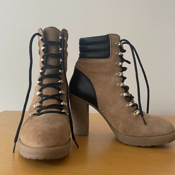 Carla G suede and leather ankle boot - Picture 5 of 9